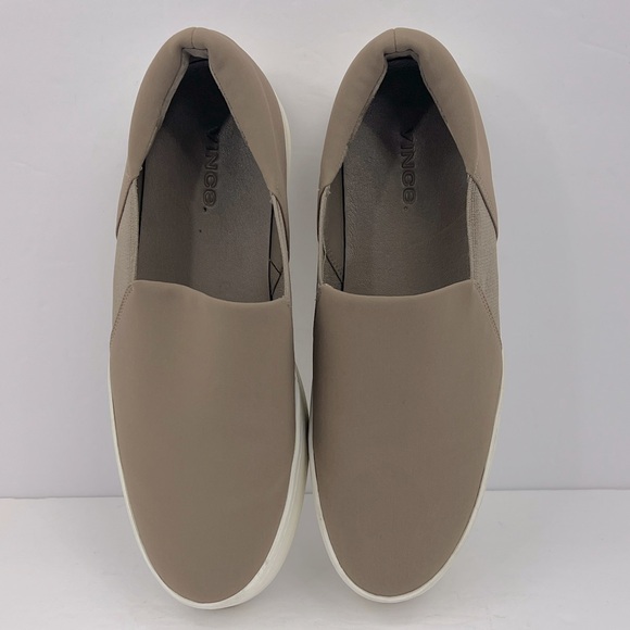VINCE, LADIES SLIP ON/ WALKING SHOES, TOPE COLOR, FAUX SUADE, SIZE 6.5M - Picture 7 of 16